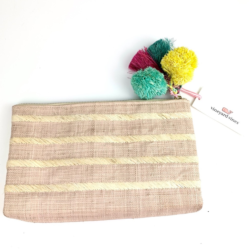 Vineyard Vines Woven Straw Clutch Pom Pom NWT Tan - Picture 2 of 8